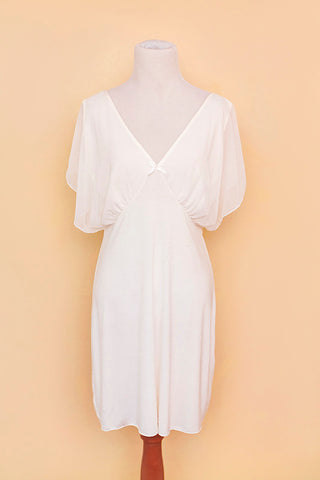 White nightgown on bodyform